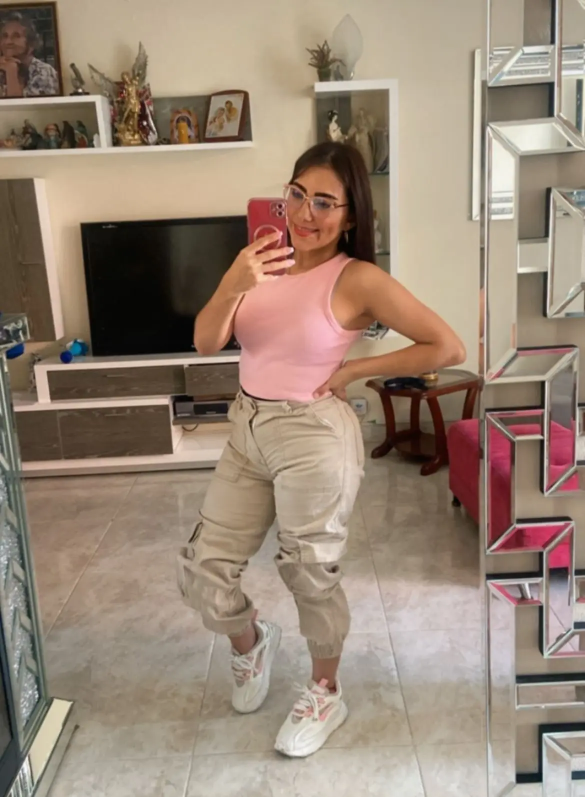 Foto de cliente Diana P. de La Emilia, usuaria del taller de motos