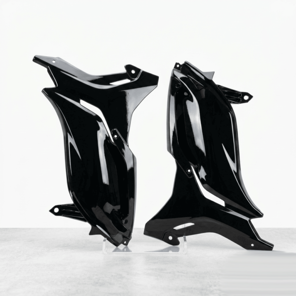 Par Babero Lateral Interior Suzuki Viva R Negro Brillante
