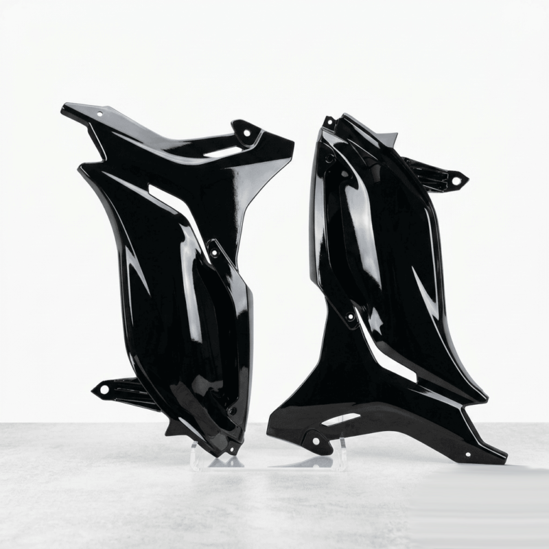 Par Babero Lateral Interior Suzuki Viva R Negro Brillante