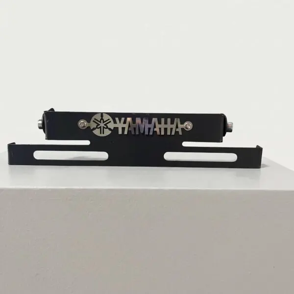 Portaplaca Retráctil Yamaha Negro Acero Inoxidable 3D