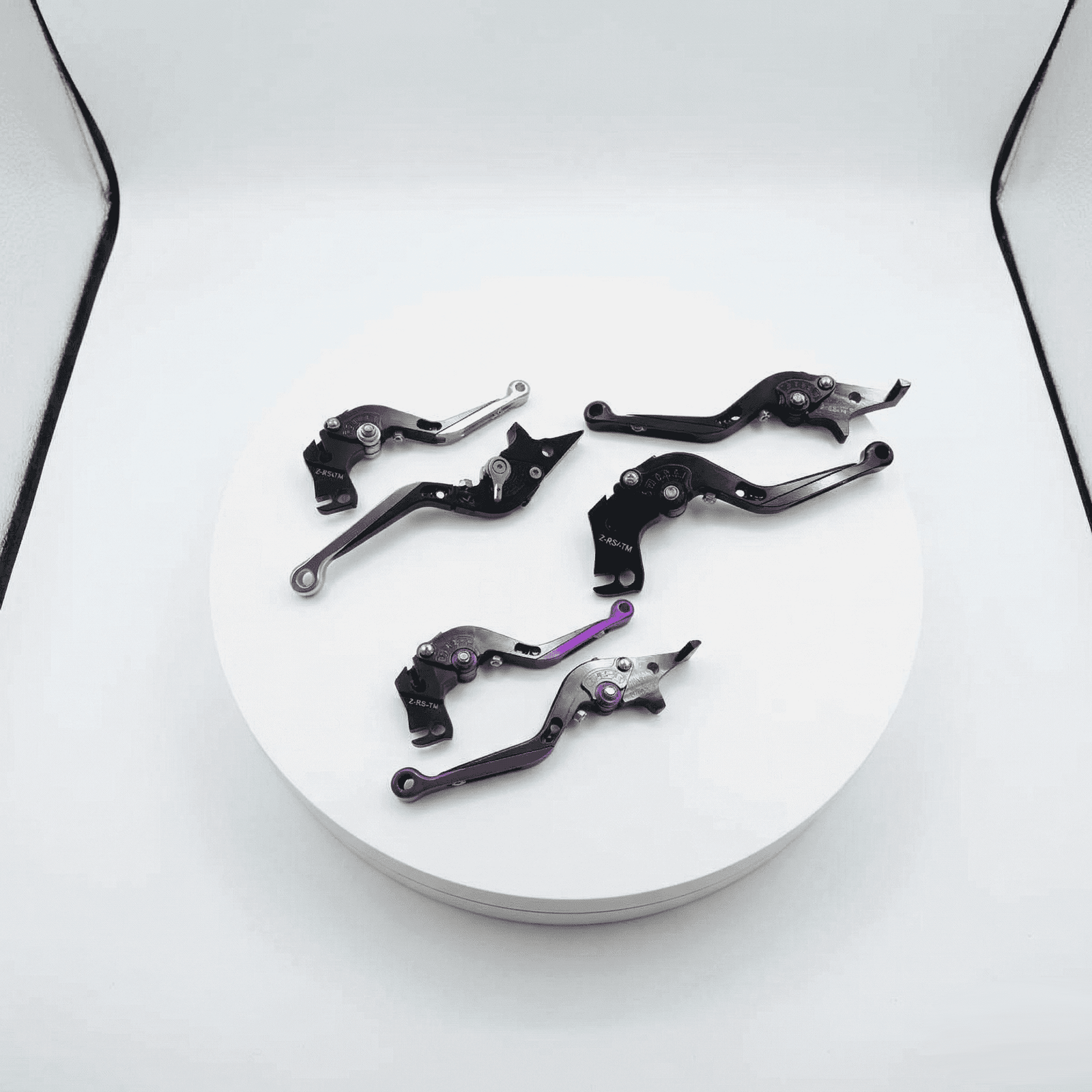 Maniguetas De Lujo De Colores Para Pulsar NS 180/200 Maniguetas De Lujo De Colores Para Pulsar NS 180/200