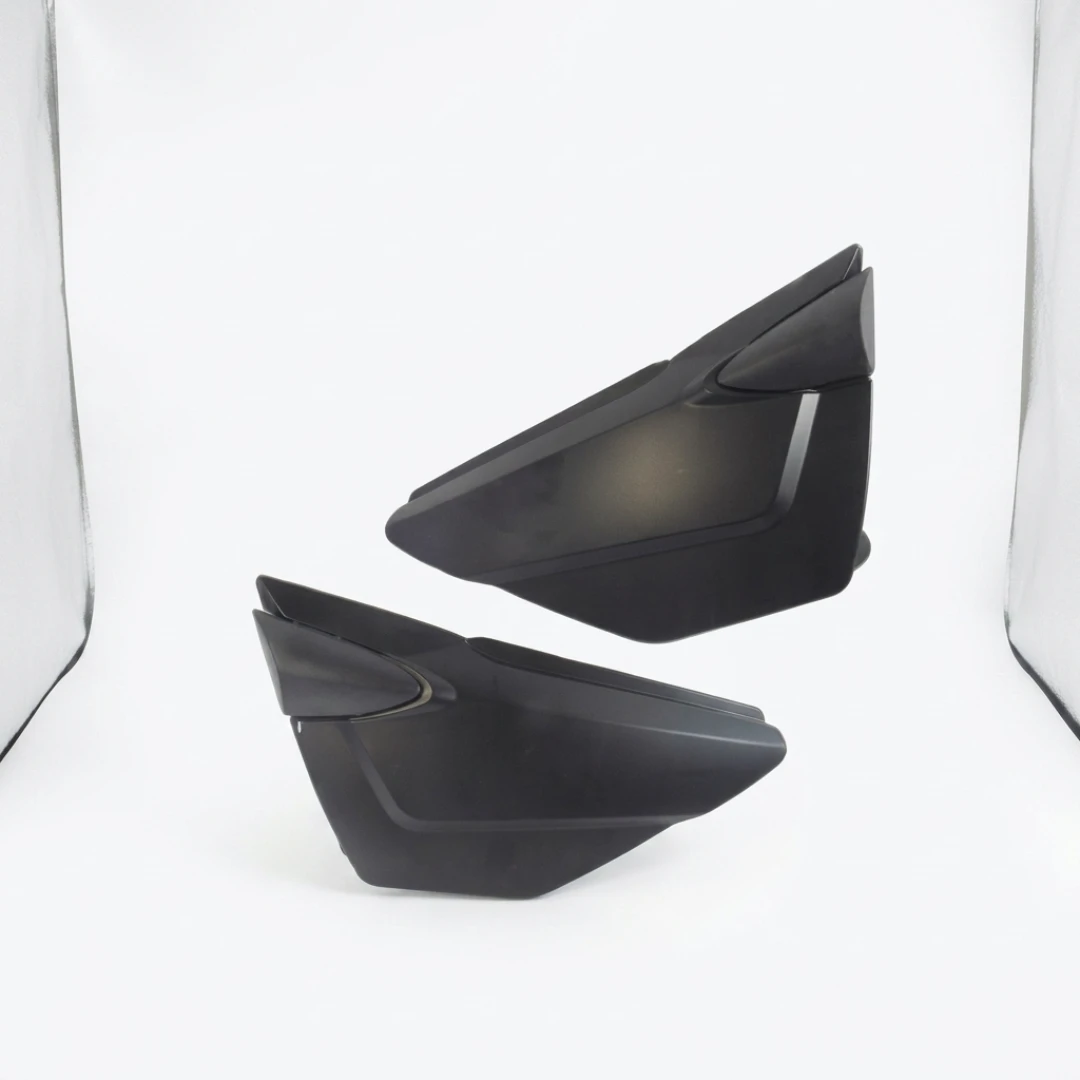 Juego De Tapas Laterales Para AKT NKD Genérica Negro Mate Juego De Tapas Laterales Para AKT NKD Genérica Negro Mate